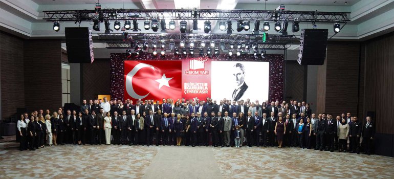 Hekim Yapı 25. Yılını Bayileriyle Kutladı